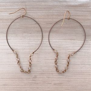 ❤️ Gorgeous hoop and rhinestone earrings